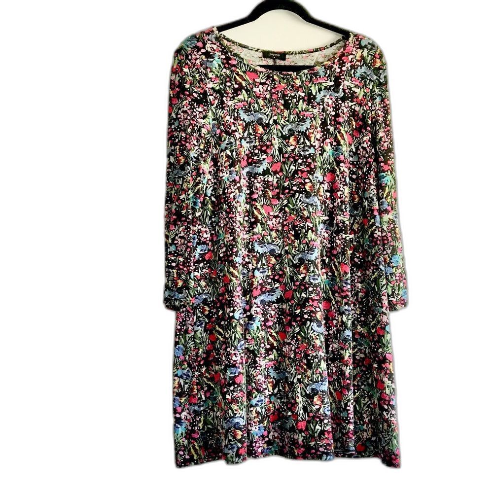 Papaya long sleeve ditsy floral black knit swing trapeze dress size medium